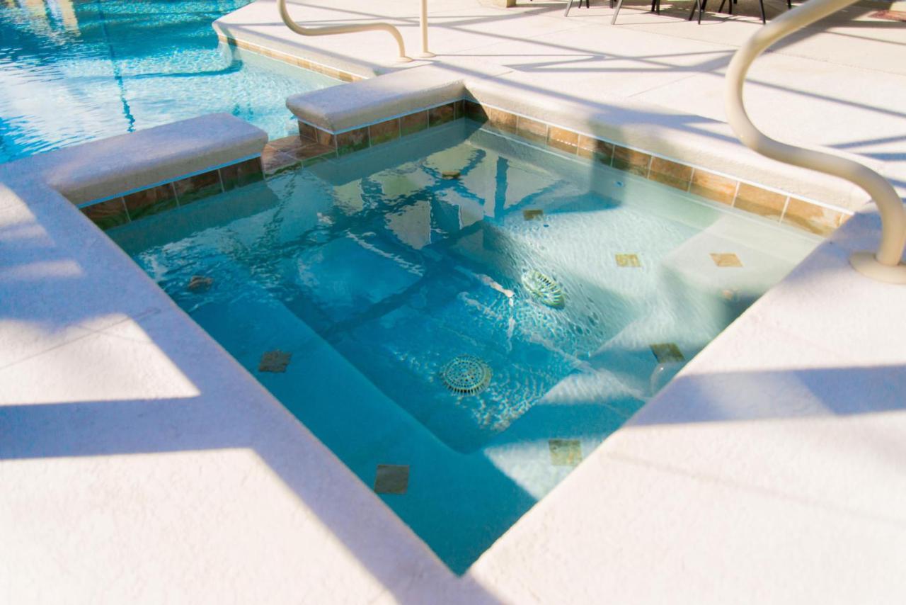 Trafalgar Resort Community Pool And Gym, Private Pool! 키시미 외부 사진